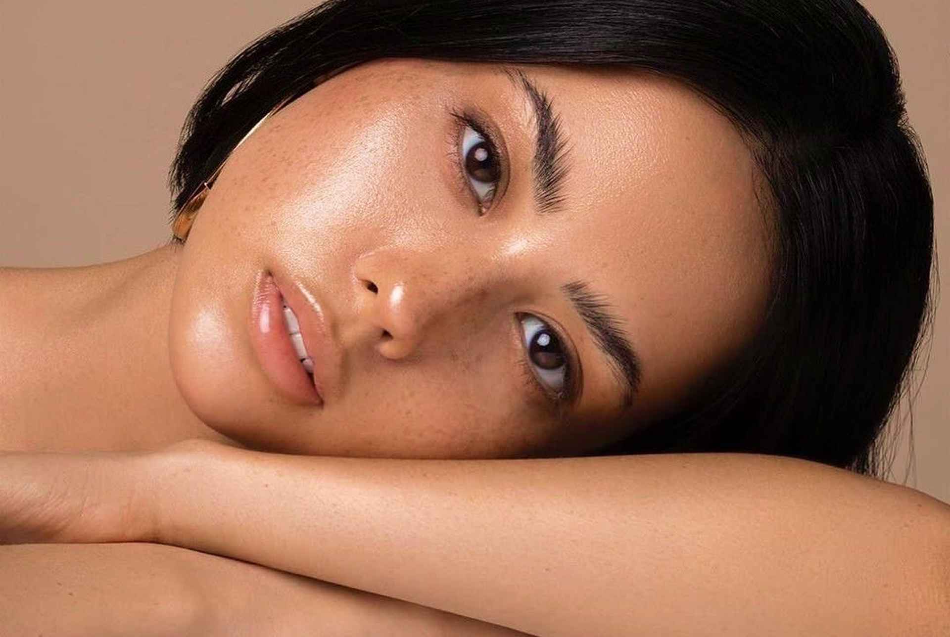 Discover Simple Skincare Secrets For Healthy, Glowing Skin Every Single Day